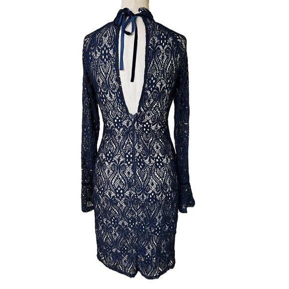 Seqiun Hearts Blue Lace Cocktail Dress with Bell Sleeves - Size 9 - Picture 3 of 6